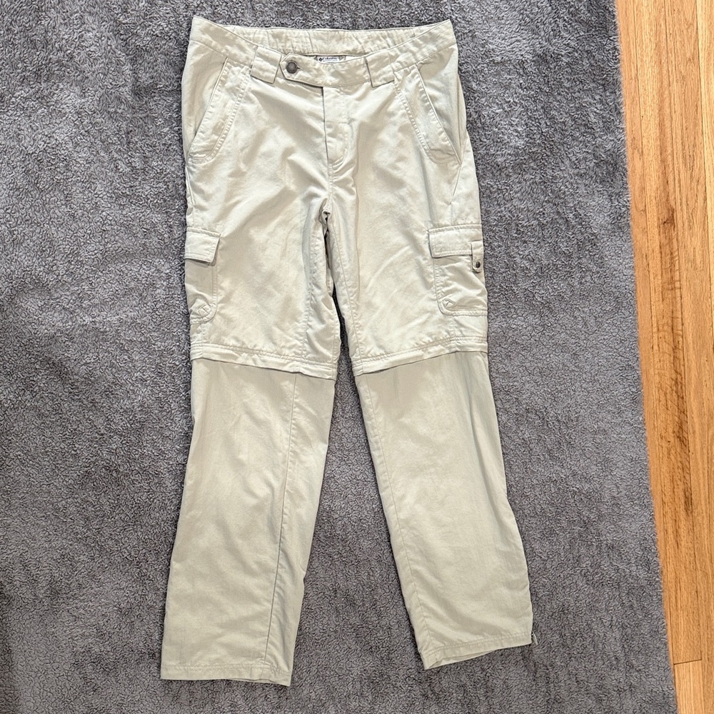 Convertible Cargo Pants in Light Khaki - Women's